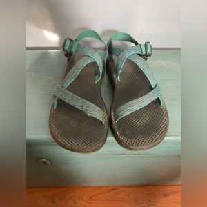 Chacos Size 11